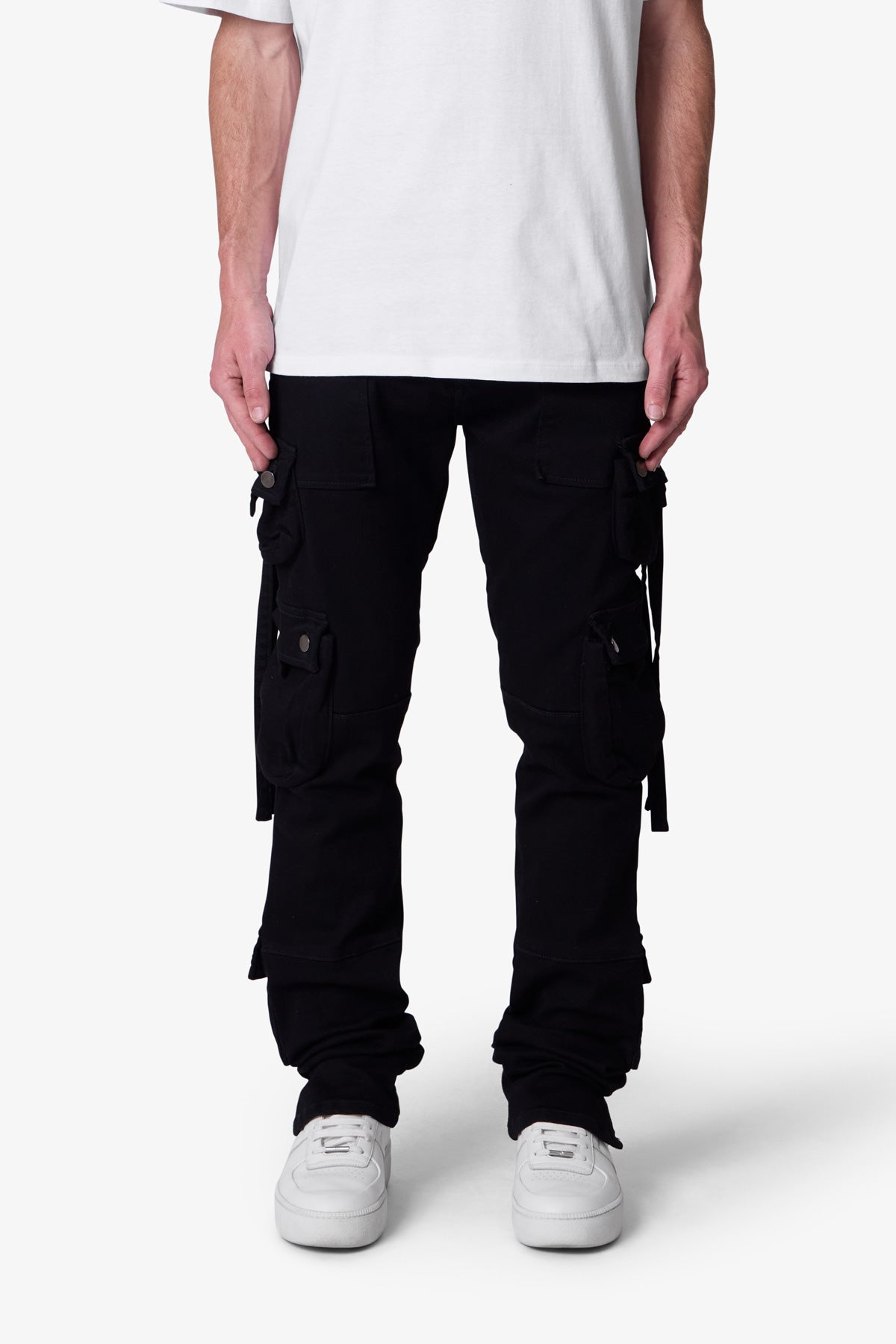 D152 Cargo Straight Denim - Black