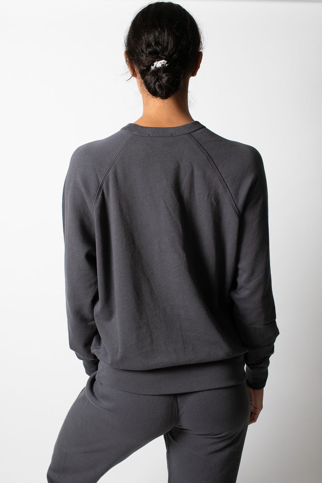 Dune Solid Crewneck