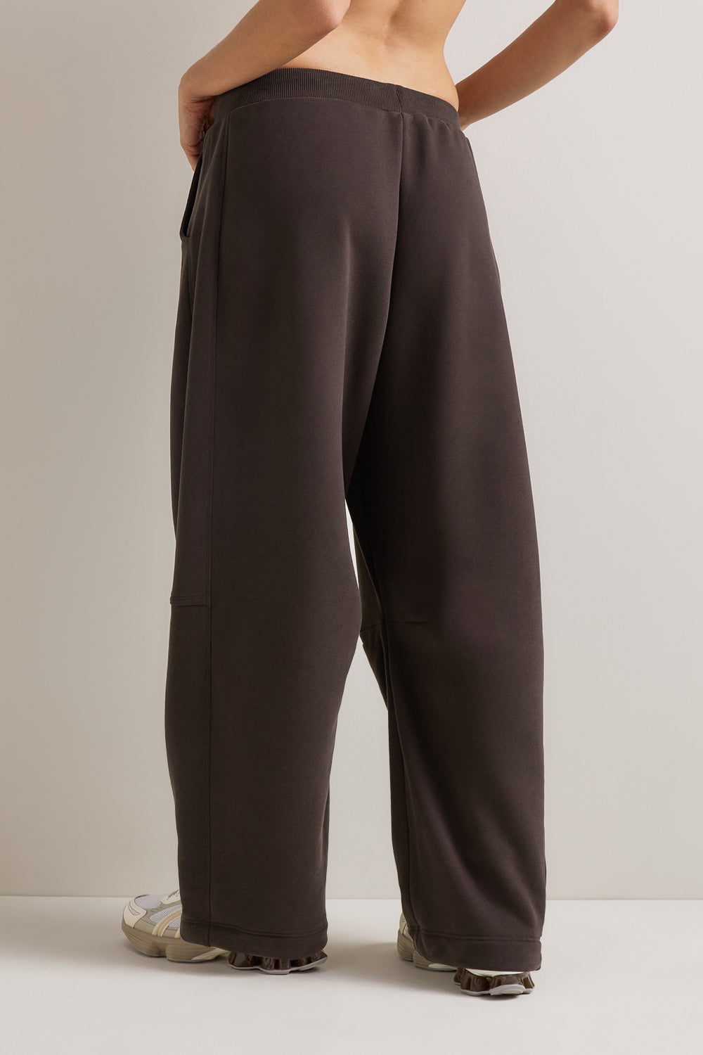 Barrel Leg Jogger - Americano
