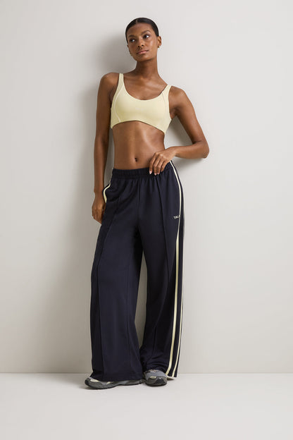 SkinLuxe Contrast Piping Sports Bra - Lemon Yellow